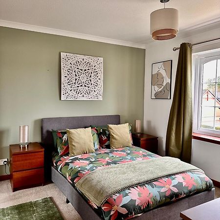 Apartment With Parking, Close To The Raigmore Hospital Inverness Eksteriør billede