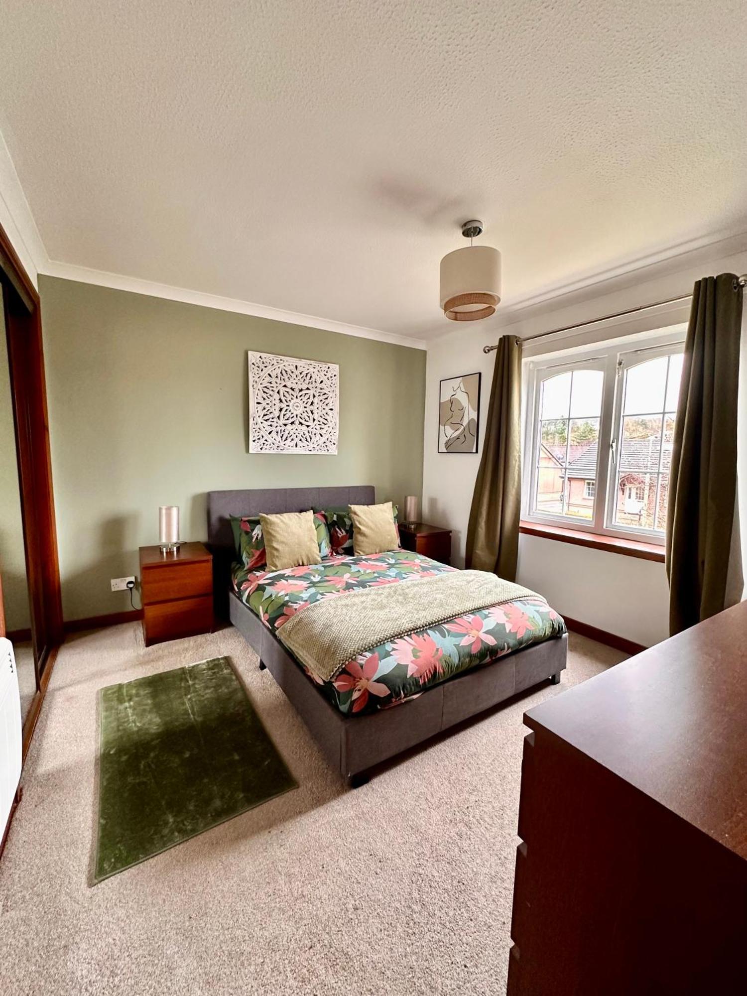 Apartment With Parking, Close To The Raigmore Hospital Inverness Eksteriør billede